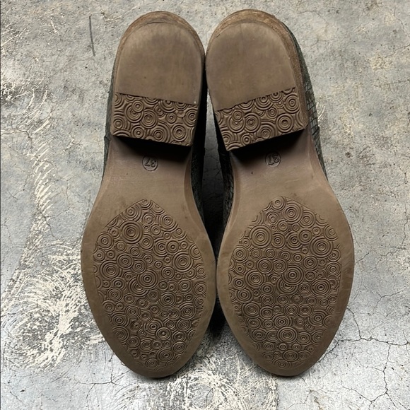 Eric Michael Green and Brown Ankle Boots with Snakeskin Texture - Picture 8 of 9